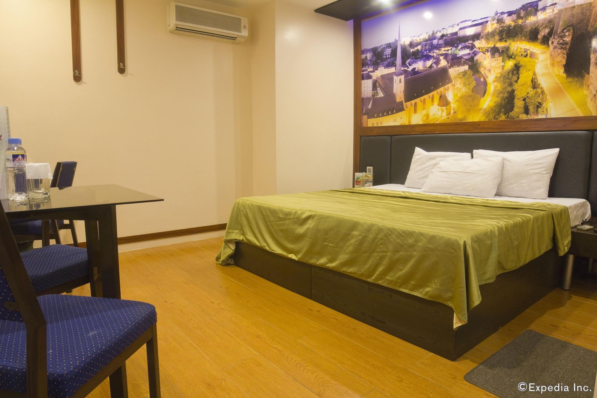 Eurotel North Edsa Quezon City Bagian luar foto