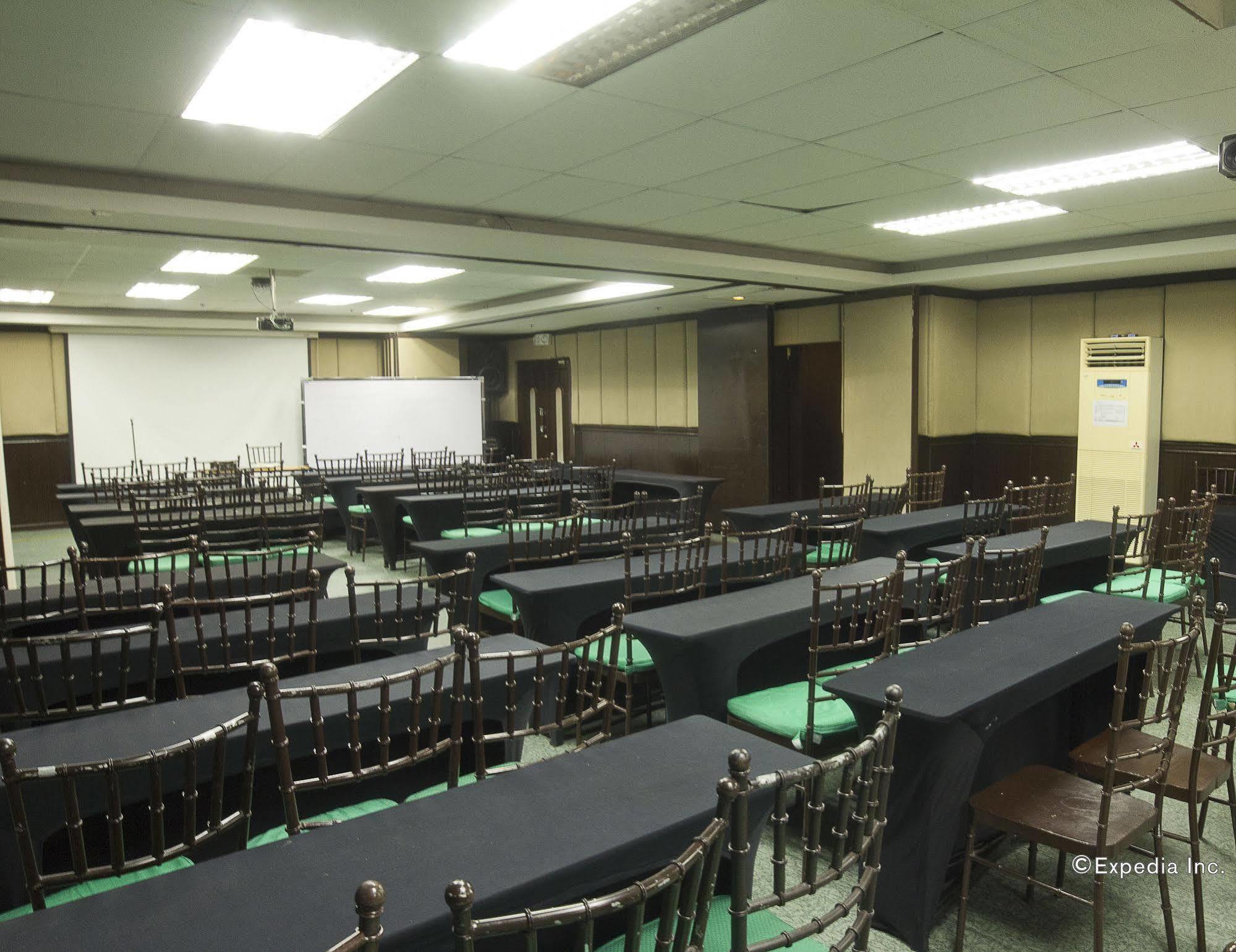 Eurotel North Edsa Quezon City Bagian luar foto